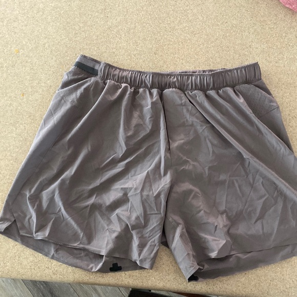 Mens lululemon surge shorts - Picture 1 of 2
